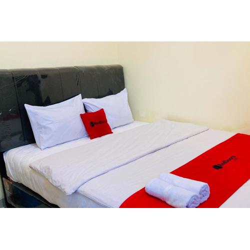 RedDoorz near Paragon Mall Semarang 2