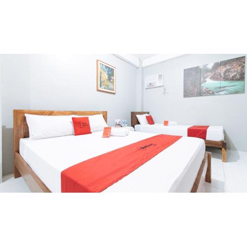 RedDoorz near Pasay Rotonda