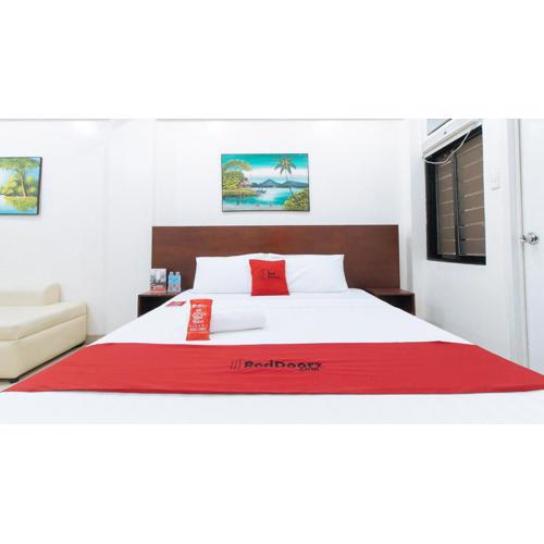 RedDoorz near Pasay Taft