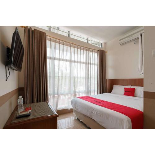 RedDoorz near Plaza Botania 1 Batam