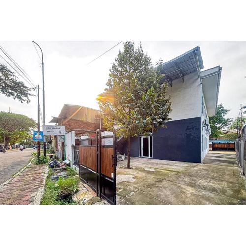 RedDoorz near RS Hermina Tangerang