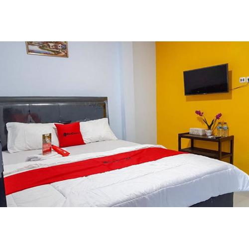 RedDoorz near RSUD Kota Luwuk