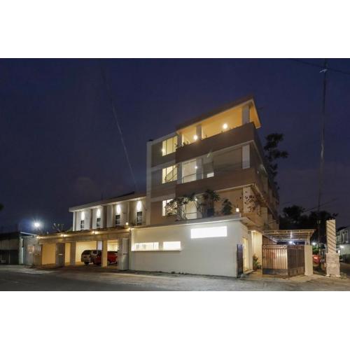 RedDoorz near Stadion Manahan Solo