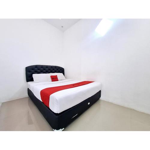 RedDoorz near Stasiun Kediri