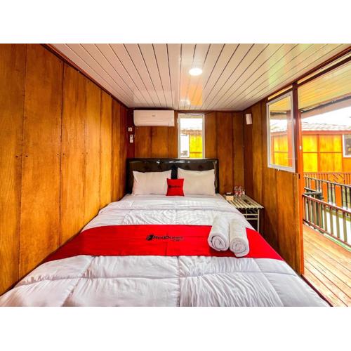 RedDoorz near Stasiun Kertosono Nganjuk