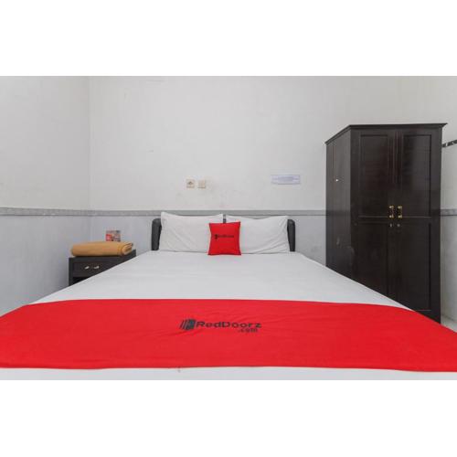 RedDoorz near Stasiun Malang Kota Lama 2