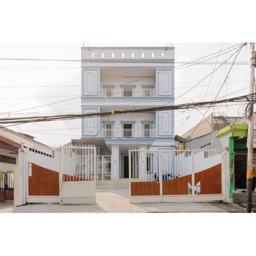 RedDoorz near Stasiun Palmerah