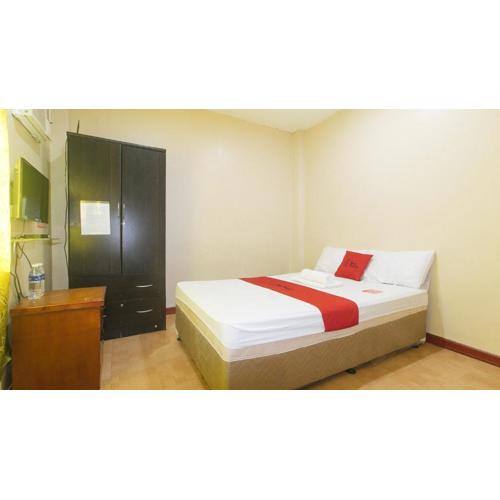 RedDoorz near Talisay District Hospital