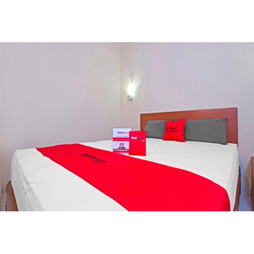 RedDoorz near Trans Studio Mall 2