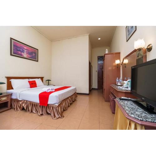 RedDoorz near Transmart Pangkal Pinang