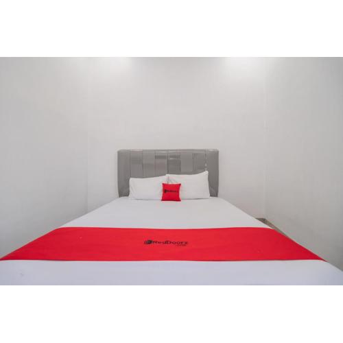 RedDoorz near Tugu Coklat Pesawaran Lampung