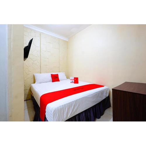 RedDoorz near Universitas Diponegoro Semarang