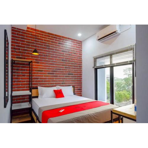 RedDoorz near Universitas Muhammadiyah Purwokerto 2