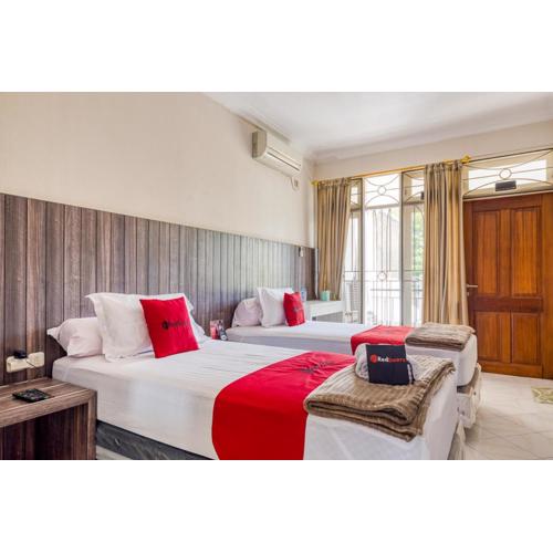 RedDoorz near UNTAG Surabaya