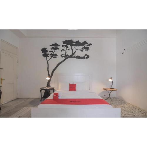 RedDoorz near UPI Setiabudi 2