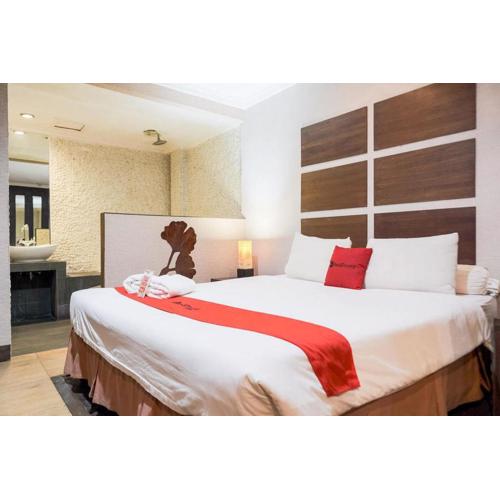RedDoorz near Waterboom Lippo Cikarang