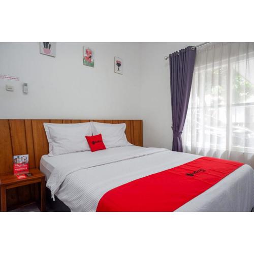 RedDoorz near XT Square 4