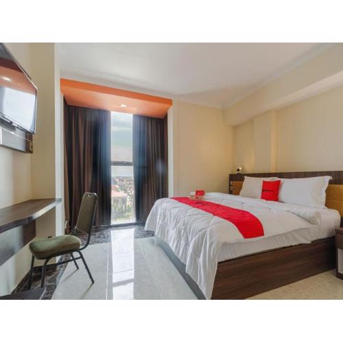 RedDoorz Plus at Boulevard Panakkukang Makassar