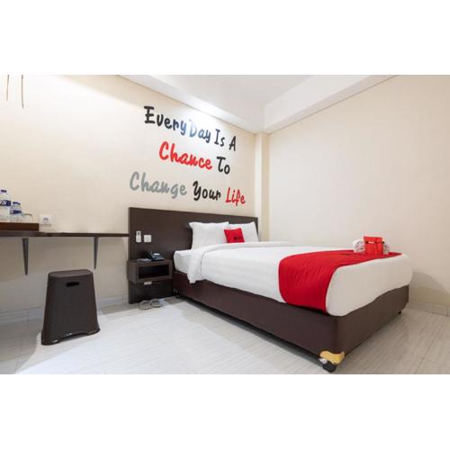 RedDoorz Plus At Harvest Inn Panakkukang