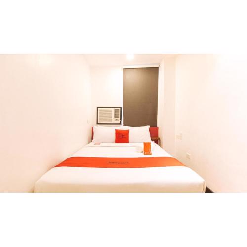 RedDoorz Plus at MM Hotel Las Pinas former RedDoorz Plus Near Bamboo Organ