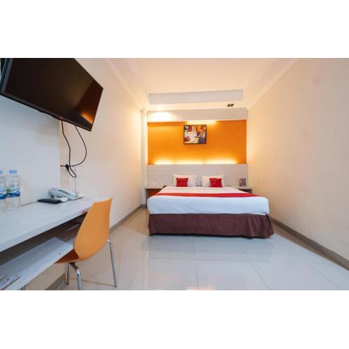 RedDoorz Plus @ Hotel Alden Makassar