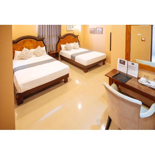 RedDoorz Plus @ Hotel Platinum Occidental Mindoro