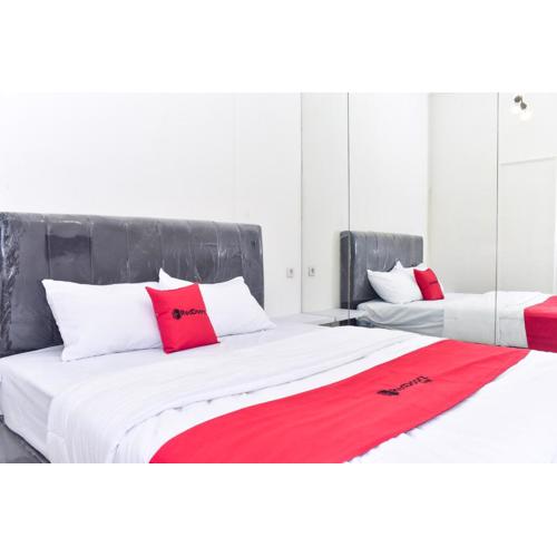 RedDoorz Plus @ Kemayoran