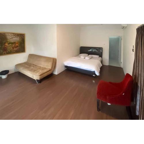 RedDoorz Plus @ Megamendung Puncak 2