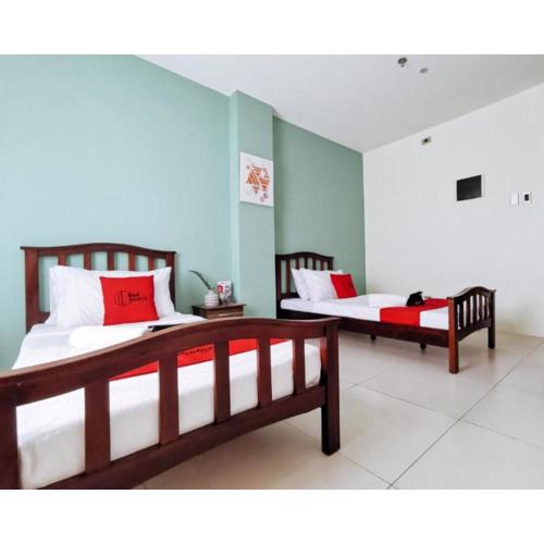 RedDoorz Plus near Bangko Sentral Ng Pilipinas Davao