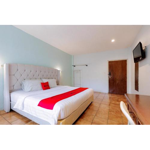 RedDoorz Plus near Kebayoran Baru Blok S