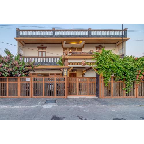 RedDoorz Plus near Lempuyangan Station 4