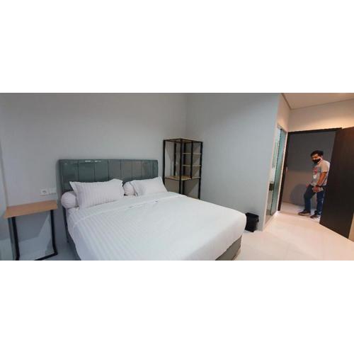 RedDoorz Plus near Siloam Hospital Balikpapan