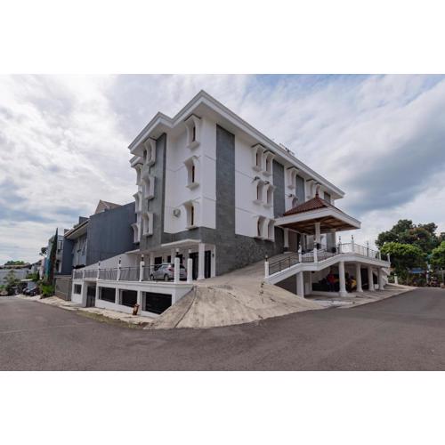 RedDoorz Plus near Universitas Maranatha Bandung 2