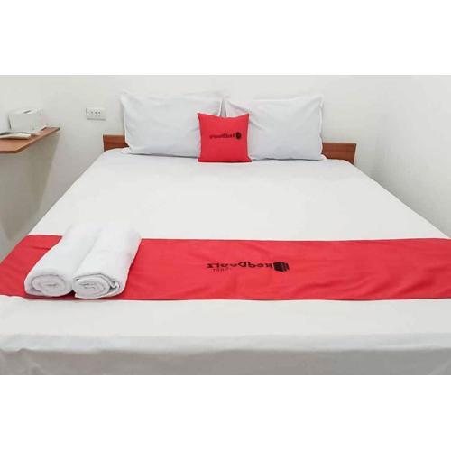 RedDoorz Plus near Universitas Saburai Lampung