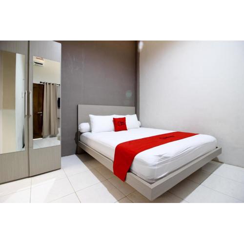 RedDoorz Plus near UPN Jogjakarta 2