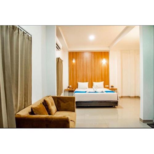 RedDoorz Plus Syariah at Polamas Andalas