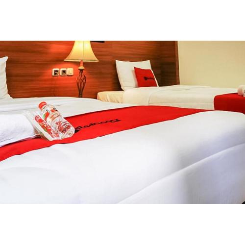 RedDoorz Plus @ Taman Madiun