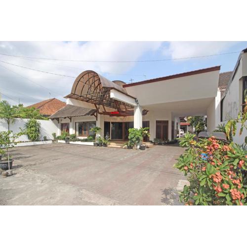 RedDoorz Plus @ Taman Siswa 3