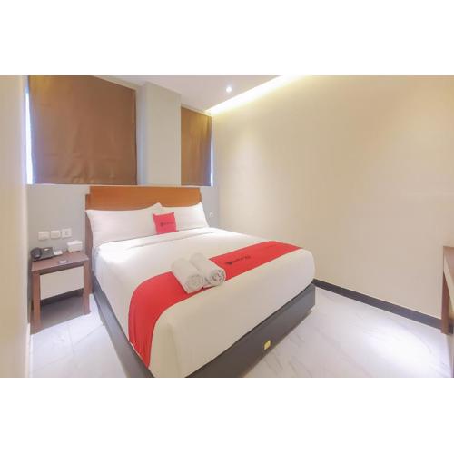 RedDoorz Plus @ UNO Jalan Merak Samarinda