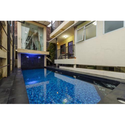 RedDoorz Premium @ Ampera Raya 2