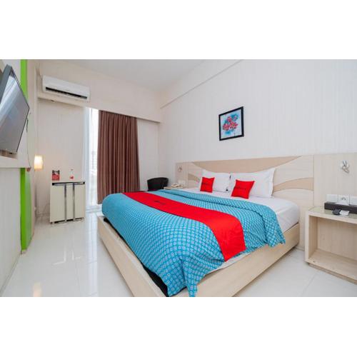 RedDoorz Premium @ Jalan Veteran Bojonegoro