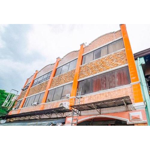 RedDoorz @ PVC Pension Haus