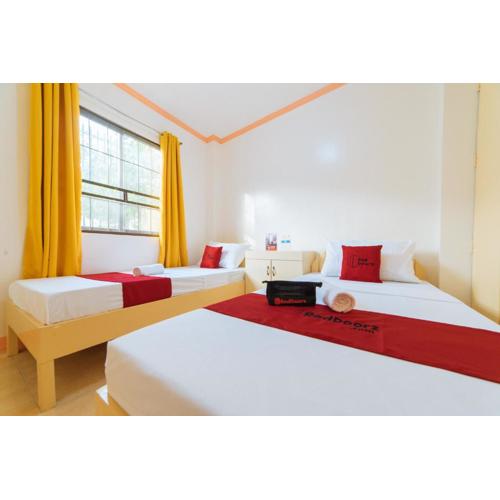 RedDoorz @ Q Abeto Street Mandurriao