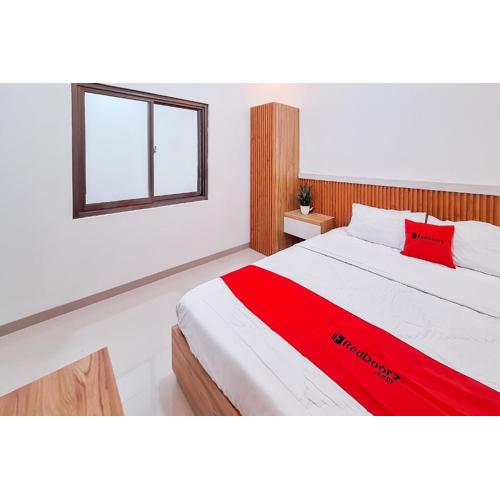 RedDoorz Syariah at Boemi 2 Guesthouse Tasikmalaya