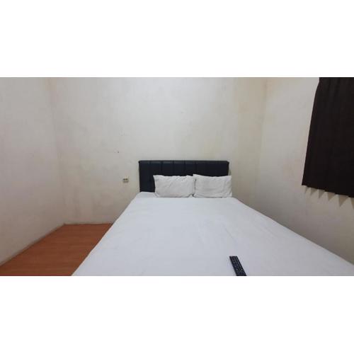 RedDoorz Syariah At Demasto Homestay Jember