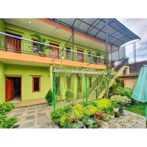 RedDoorz Syariah at Graha Adi Karya Kartasura