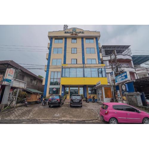 RedDoorz Syariah at Grand Taufiq Tarakan