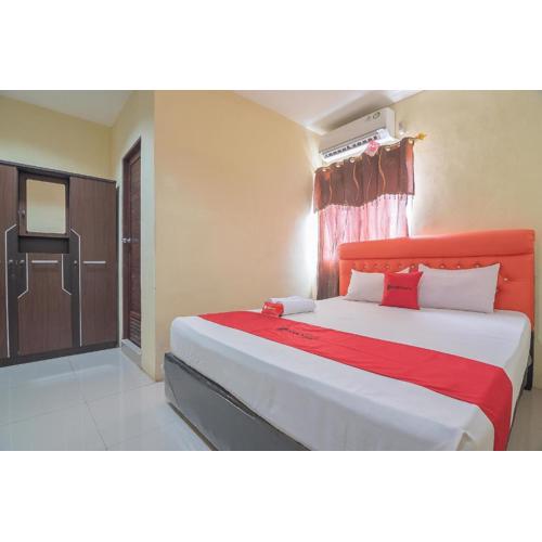 RedDoorz Syariah At Jalan cilik Riwut Kapuas