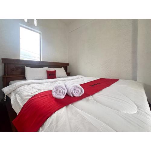 RedDoorz Syariah at Jalan Dieng 4