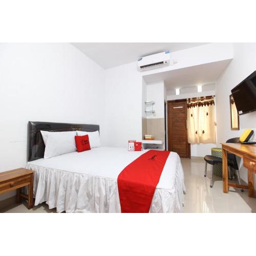 RedDoorz Syariah at Kebun Raya Yogyakarta